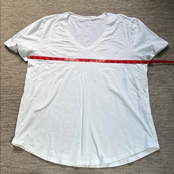 Lululemon V-Neck Tee White Sz L - Picture 4 of 6